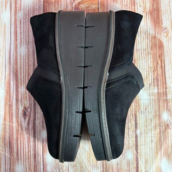 Clarks AIRABELL Womens Size 8 Black Suede Wedge Heel Slip On Loafers Shoes - Picture 7 of 10